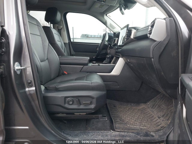 2024 Toyota Tundra Crewmax Limited მანქანა იყიდება აუქციონზე, vin: 5TFJA5ECXRX035425, აუქციონის ნომერი: 12583900