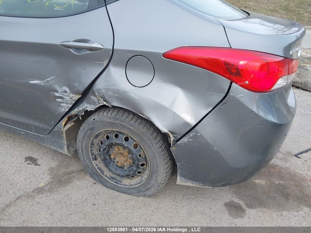 2012 Hyundai Elantra მანქანა იყიდება აუქციონზე, vin: 5NPDH4AEXCH135277, აუქციონის ნომერი: 12583901