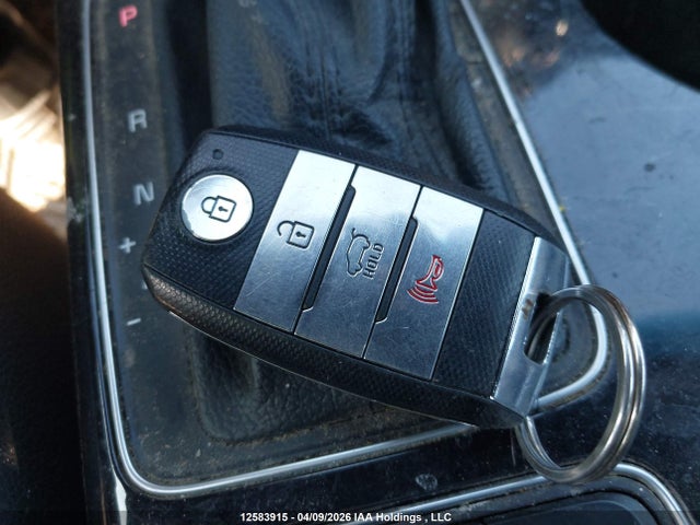 5XYKWDA7XFG561786 KIA SORENTO SX