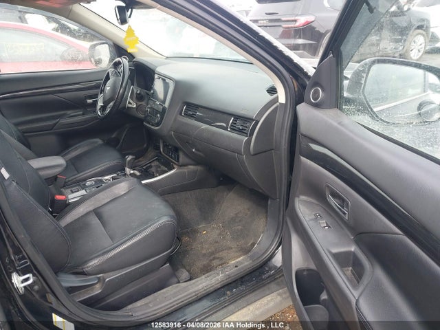 JA4JZ4AXXJZ600691 Mitsubishi OUTLANDER GT
