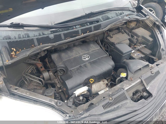 2011 Toyota Sienna მანქანა იყიდება აუქციონზე, vin: 5TDZK3DC3BS107177, აუქციონის ნომერი: 12583930