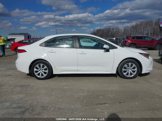 2022 Toyota Corolla Le მანქანა იყიდება აუქციონზე, vin: 5YFBPMBE4NP307706, აუქციონის ნომერი: 12583945