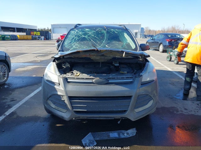 1FMCU0G97FUC83404 Ford ESCAPE SE