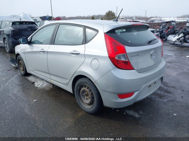 KMHCT5AE5HU309247 Hyundai ACCENT SE