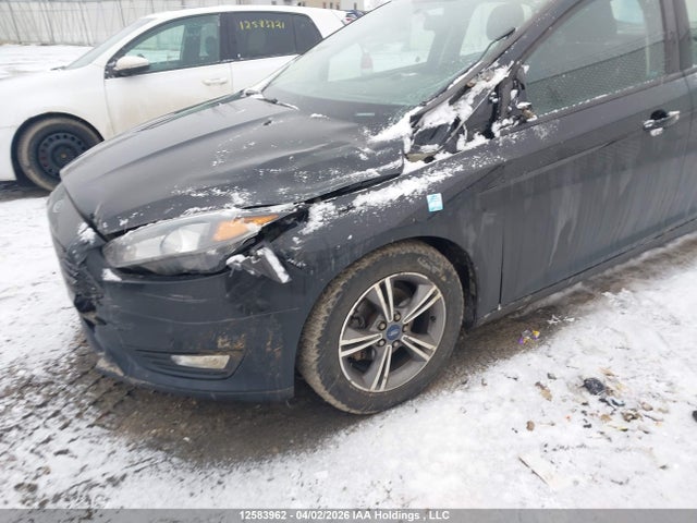 Ford FOCUS SE 2017 1FADP3FE3HL310810 Image 6