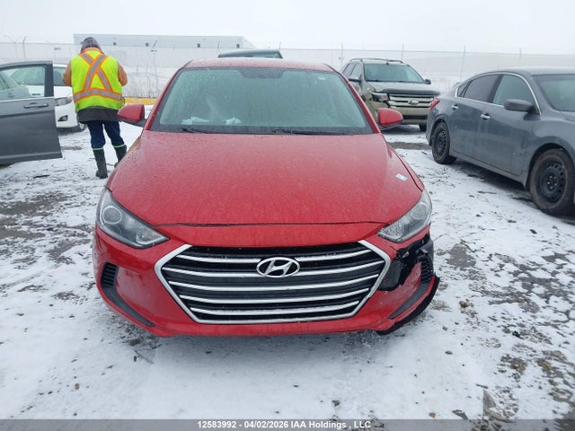 Продажа на аукционе авто 2017 Hyundai Elantra Se, vin: 5NPD74LF6HH054597, номер лота: 12583992