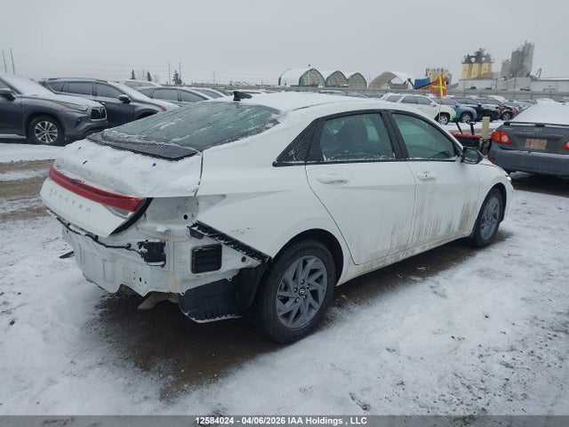 KMHLM4DG8SU884227 Hyundai Elantra Preferred