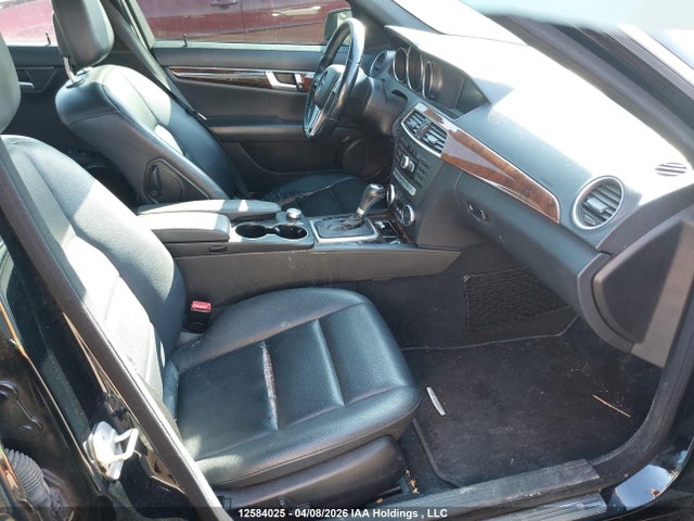 Aukcja sprzedaży 2012 Mercedes-benz C 250 4matic, vin: WDDGF8FB3CA684728, numer aukcji: 12584025
