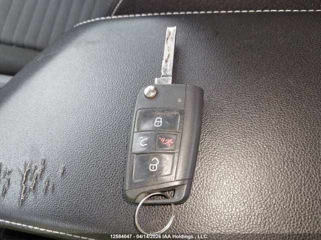 3VWCM7BU1NM020401 Volkswagen Jetta