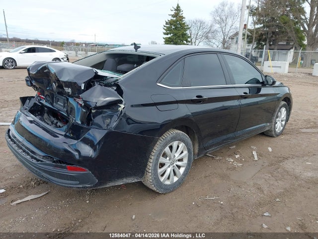 3VWCM7BU1NM020401 Volkswagen Jetta