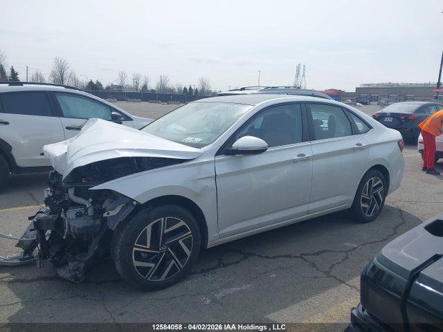 3VWGM7BU8PM002756 Volkswagen JETTA SEL