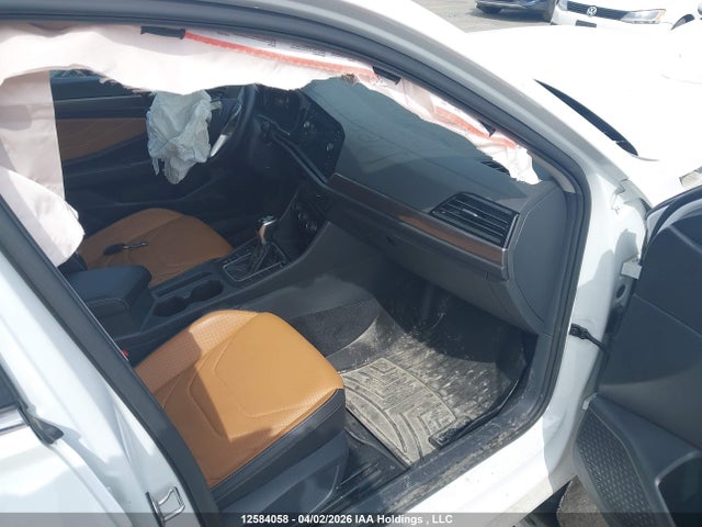 3VWGM7BU8PM002756 Volkswagen JETTA SEL