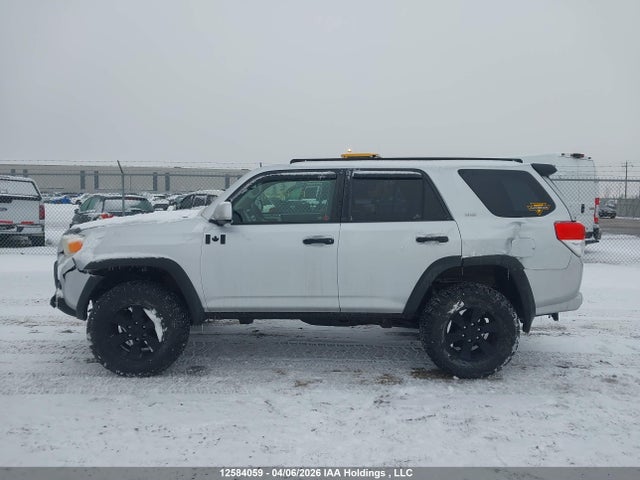 12584059 :رقم المزاد ، JTEBU5JR4A5024731 vin ، 2010 Toyota 4runner Sr5/limited/trail مزاد بيع