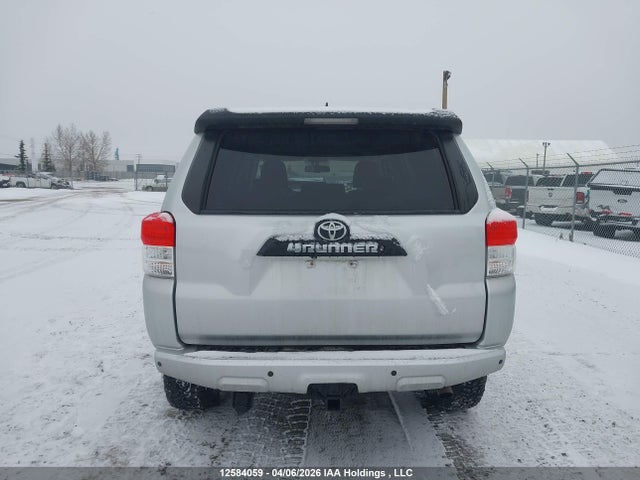 12584059 :رقم المزاد ، JTEBU5JR4A5024731 vin ، 2010 Toyota 4runner Sr5/limited/trail مزاد بيع