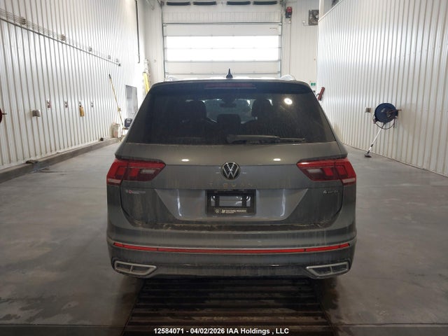 12584071 :رقم المزاد ، 3VV4B7AX8PM014656 vin ، 2023 Volkswagen Tiguan Highline R-line مزاد بيع