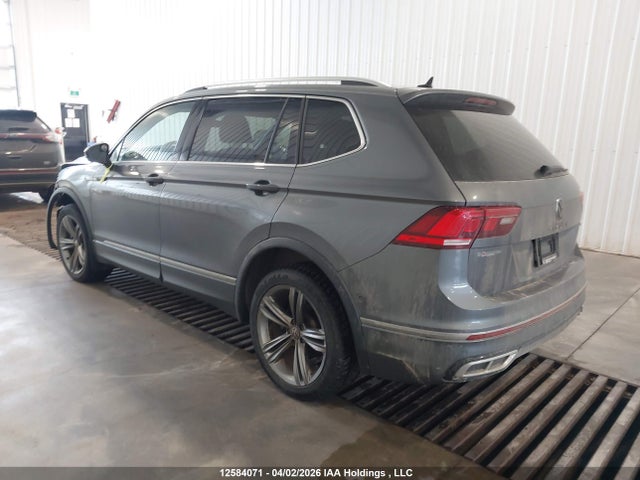 12584071 :رقم المزاد ، 3VV4B7AX8PM014656 vin ، 2023 Volkswagen Tiguan Highline R-line مزاد بيع