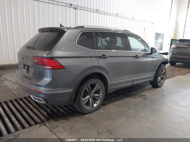 12584071 :رقم المزاد ، 3VV4B7AX8PM014656 vin ، 2023 Volkswagen Tiguan Highline R-line مزاد بيع