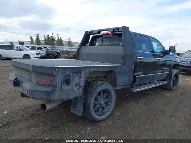 1GT42YEY8HF215224 GMC Sierra 3500hd Denali