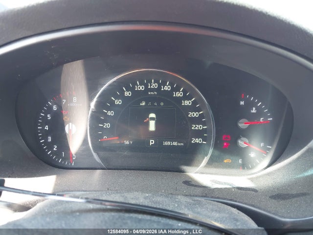 5XYPHDA50HG316691 KIA Sorento