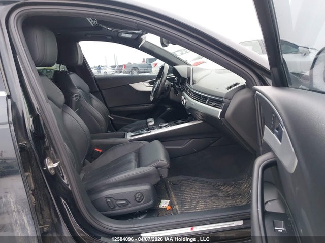 Aukcja sprzedaży 2017 Audi A4 2.0t Technik, vin: WAUFNAF41HN058738, numer aukcji: 12584096