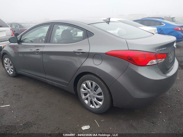 Продажа на аукционе авто 2013 Hyundai Elantra Gl, vin: 5NPDH4AE6DH327135, номер лота: 12584097