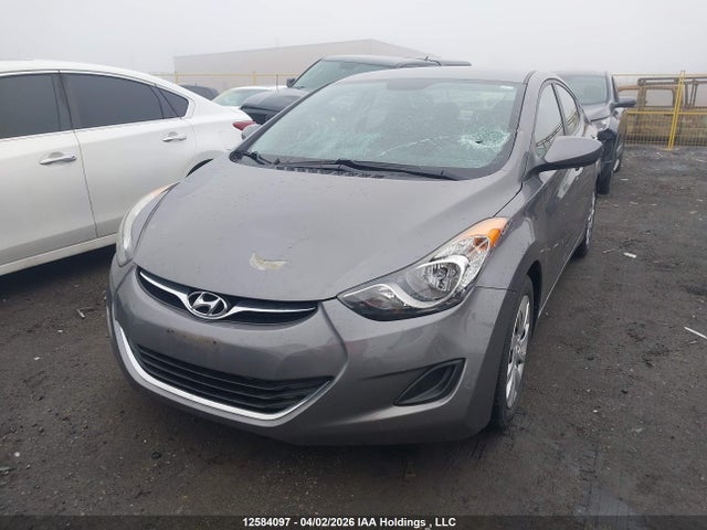 Продажа на аукционе авто 2013 Hyundai Elantra Gl, vin: 5NPDH4AE6DH327135, номер лота: 12584097