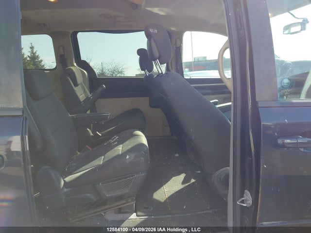 12584100 :رقم المزاد ، 2D4RN4DE6AR275940 vin ، 2010 Dodge Grand Caravan Se مزاد بيع