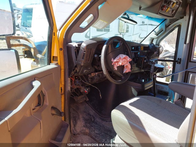 1GB6GUBG9G1153136 Chevrolet Express Cutaway 4500 2wt