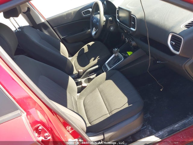 Продаж на аукціоні авто 2022 Hyundai Venue Essential Auto Ivt, vin: KMHRB8A33NU157414, номер лоту: 12584130