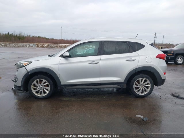 2016 Hyundai Tucson Limited/sport And Eco/se მანქანა იყიდება აუქციონზე, vin: KM8J3CA47GU055641, აუქციონის ნომერი: 12584133