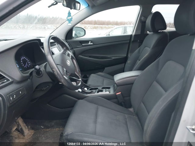 2016 Hyundai Tucson Limited/sport And Eco/se მანქანა იყიდება აუქციონზე, vin: KM8J3CA47GU055641, აუქციონის ნომერი: 12584133