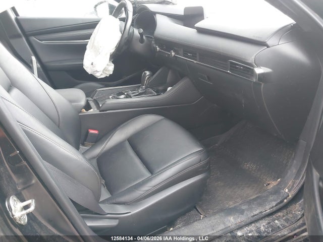 JM1BPALM1K1120881 Mazda Mazda3 Gs