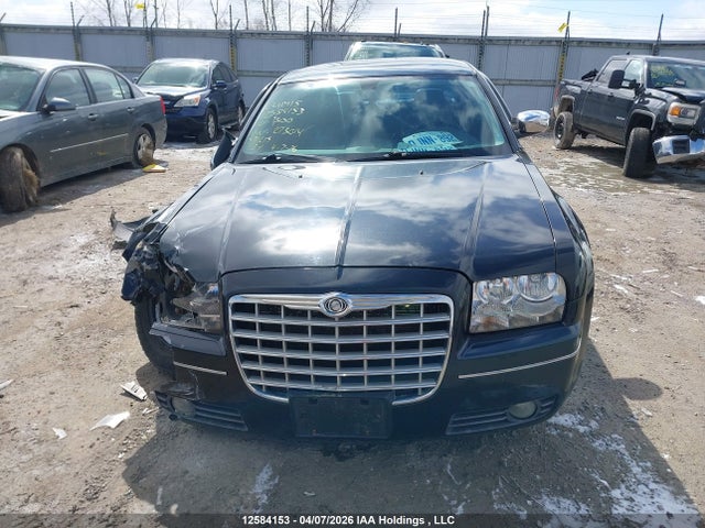 2010 Chrysler 300 Touring მანქანა იყიდება აუქციონზე, vin: 2C3CA5CV3AH273014, აუქციონის ნომერი: 12584153
