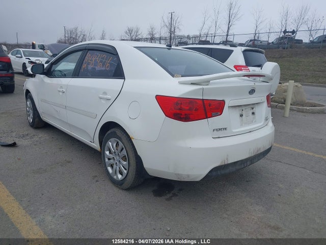 2010 Kia Forte 2.0l Lx მანქანა იყიდება აუქციონზე, vin: KNAFT4A20A5095444, აუქციონის ნომერი: 12584216