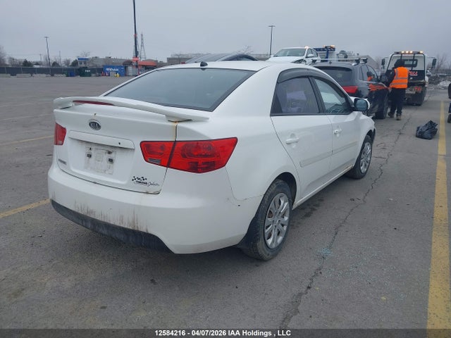 2010 Kia Forte 2.0l Lx მანქანა იყიდება აუქციონზე, vin: KNAFT4A20A5095444, აუქციონის ნომერი: 12584216