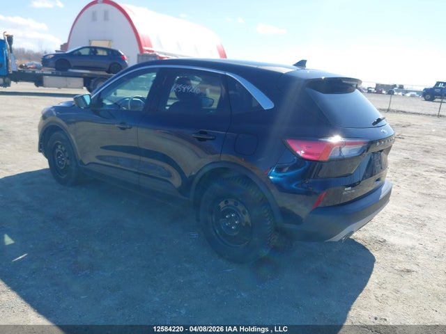 Продажа на аукционе авто 2021 Ford Escape Se, vin: 1FMCU9G63MUB07456, номер лота: 12584220