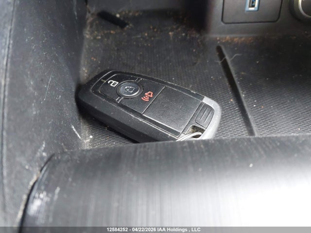 1FMCU9G63LUB34123 Ford ESCAPE SE