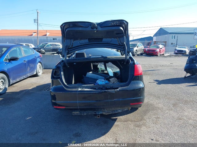 12584262 :رقم المزاد ، 3VWB07AJ2EM413063 vin ، 2014 Volkswagen Jetta Se مزاد بيع