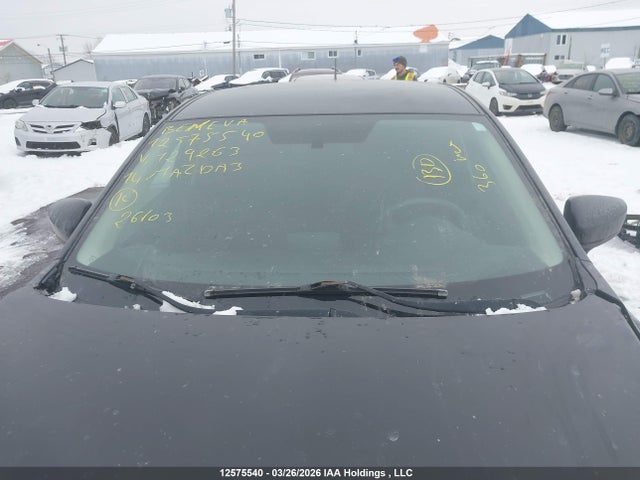 JM1BM1K78E1129263 Mazda Mazda3 Gx-sky