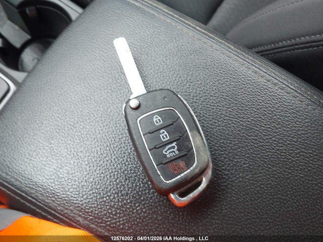 KM8J33A4XGU182609 Hyundai Tucson Premium