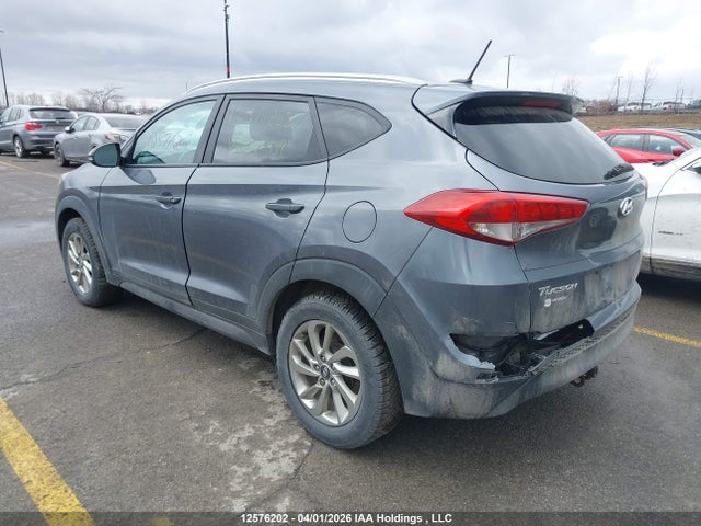 KM8J33A4XGU182609 Hyundai Tucson Premium