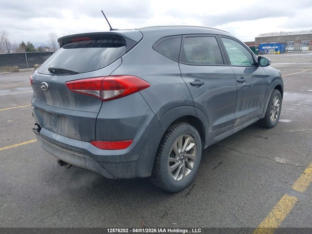 KM8J33A4XGU182609 Hyundai Tucson Premium