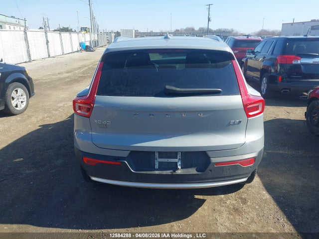 Aukcja sprzedaży 2025 Volvo Xc40 Core, vin: YV4L12UJ5S2456797, numer aukcji: 12584288