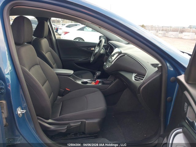 1G1ZD5ST5RF209611 Chevrolet MALIBU LT