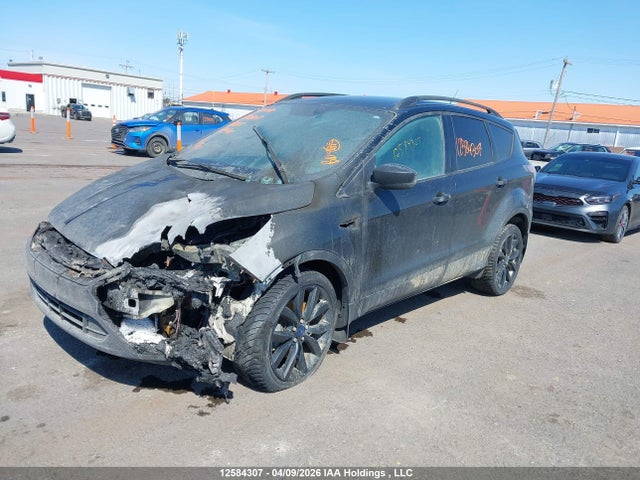1FMCU9G9XHUA66422 Ford ESCAPE SE