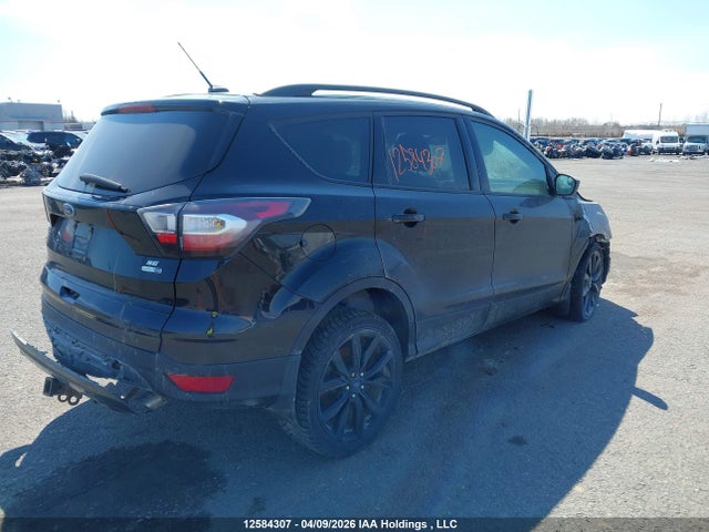 1FMCU9G9XHUA66422 Ford ESCAPE SE