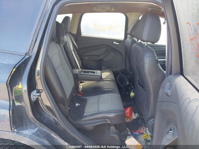 1FMCU9G9XHUA66422 Ford ESCAPE SE