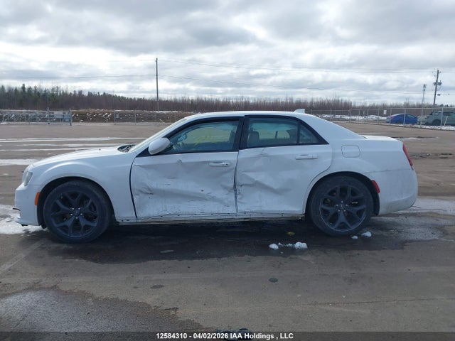 Aukcja sprzedaży 2022 Chrysler 300 Touring-l, vin: 2C3CCADG4NH256490, numer aukcji: 12584310