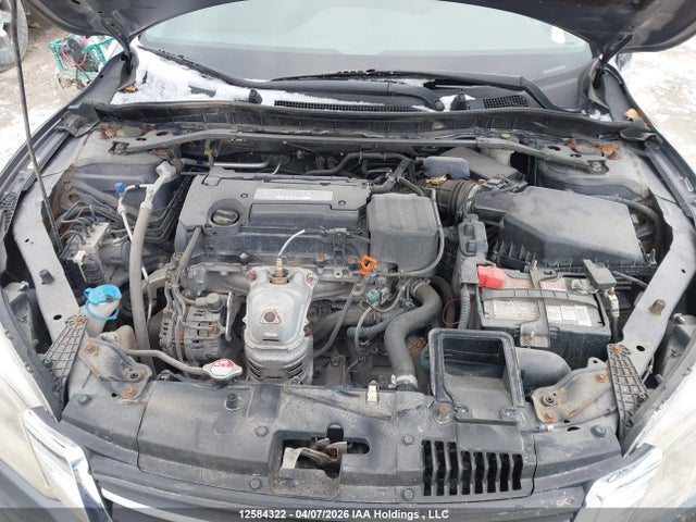 12584322 :رقم المزاد ، 1HGCR2F92FA810867 vin ، 2015 Honda Accord Touring مزاد بيع