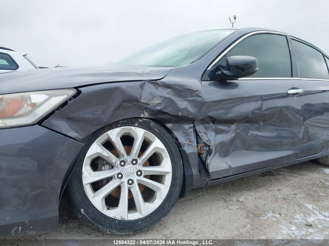 12584322 :رقم المزاد ، 1HGCR2F92FA810867 vin ، 2015 Honda Accord Touring مزاد بيع